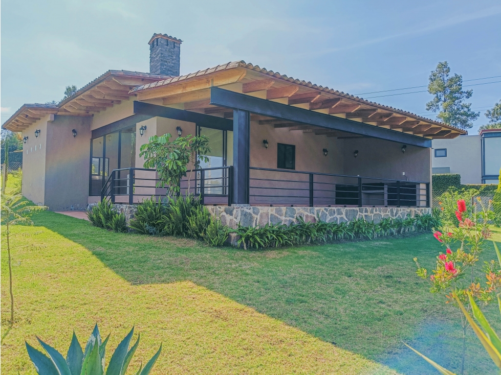 CASA DE CAMPO CERCA DE AVANDARO, VALLE DE BRAVO - 1