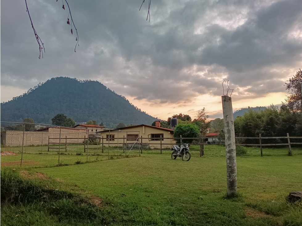 TERRENO DE 500m2 PLANO CON VISTA AL BOSQUE EN VALLE DE BRAVO — foto 5
