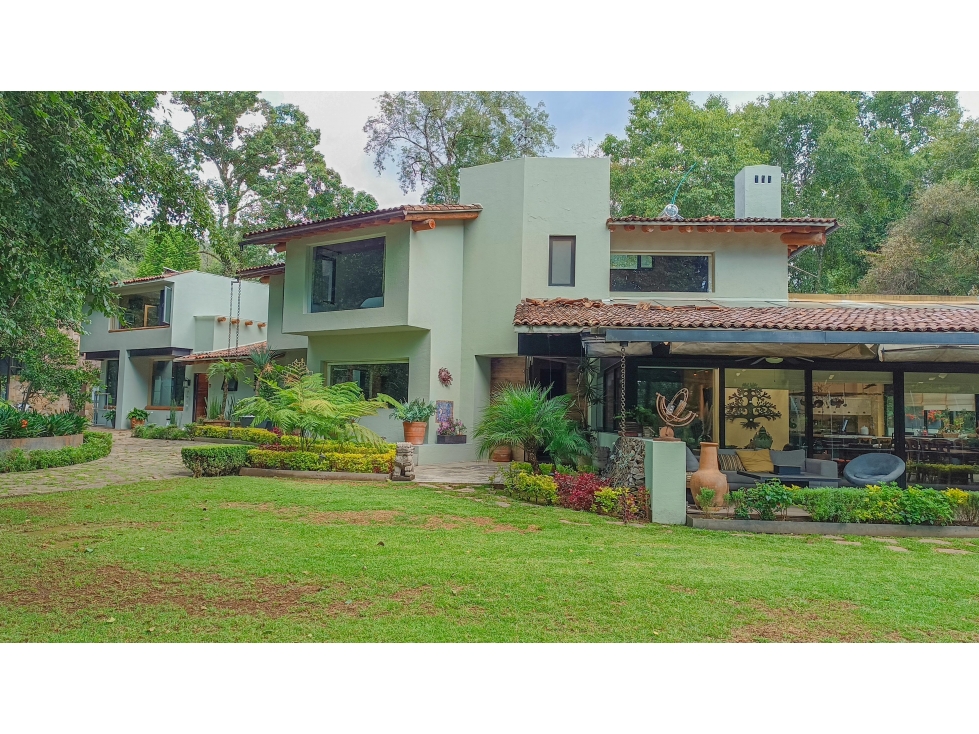 CASA EN VENTA FRENTE AL GREEN EN CLUB DE GOLF AVANDARO