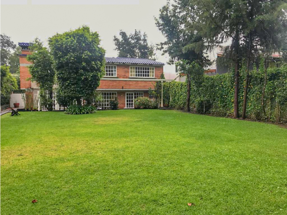 CASA EN VENTA EN AVÁNDARO VALLE DE BRAVO