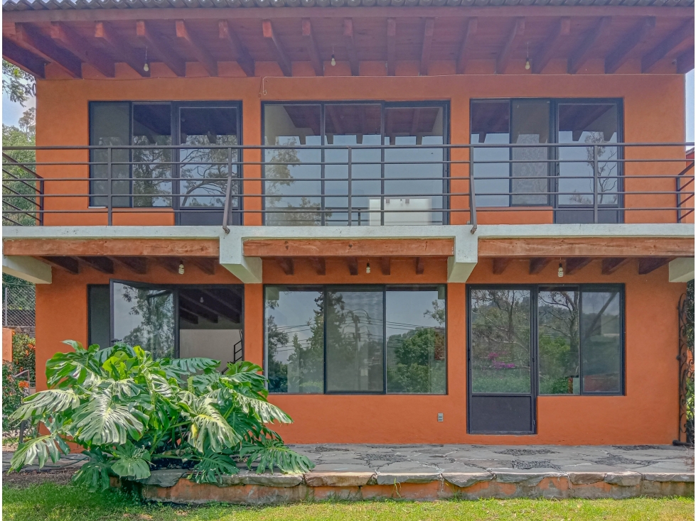 CASA EN VENTA EN LA ENTRADA DE VALLE DE BRAVO — foto 2