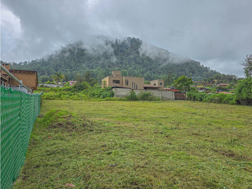 TERRENO EN VENTA EN CERRO GORDO, VALLE DE BRAVO | 2,000 m² ESCRITURADO - 2