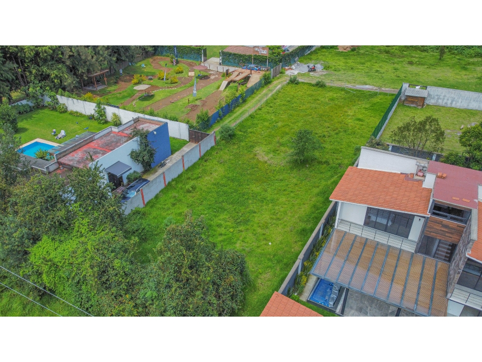 TERRENO EN VENTA EN ACATILAN, VALLE DE BRAVO | ZONA COMERCIAL