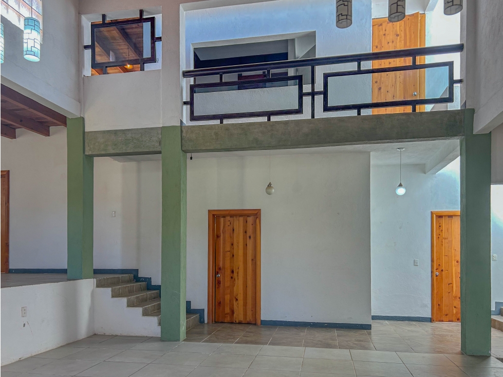 CASA EN RENTA CON JARDIN A 10 MINUTOS DEL CENTRO DE AVANDARO. — foto 3