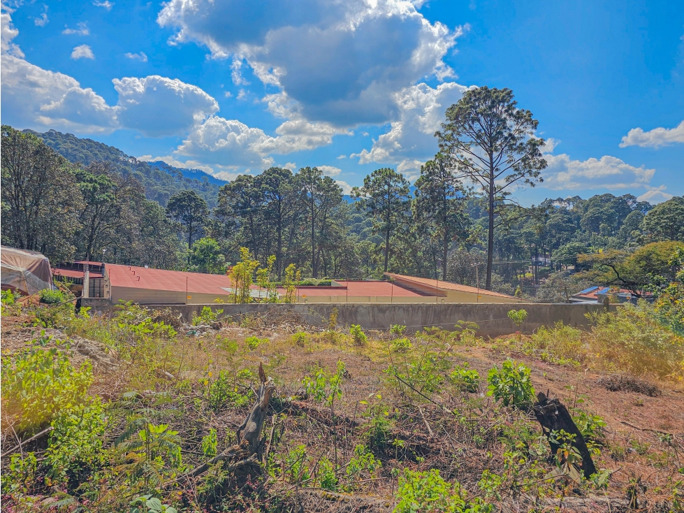 LOTE EN VENTA CON BUENA UBICACIÓN CERCA DE AVÁNDARO | VALLE DE BRAVO — foto 3