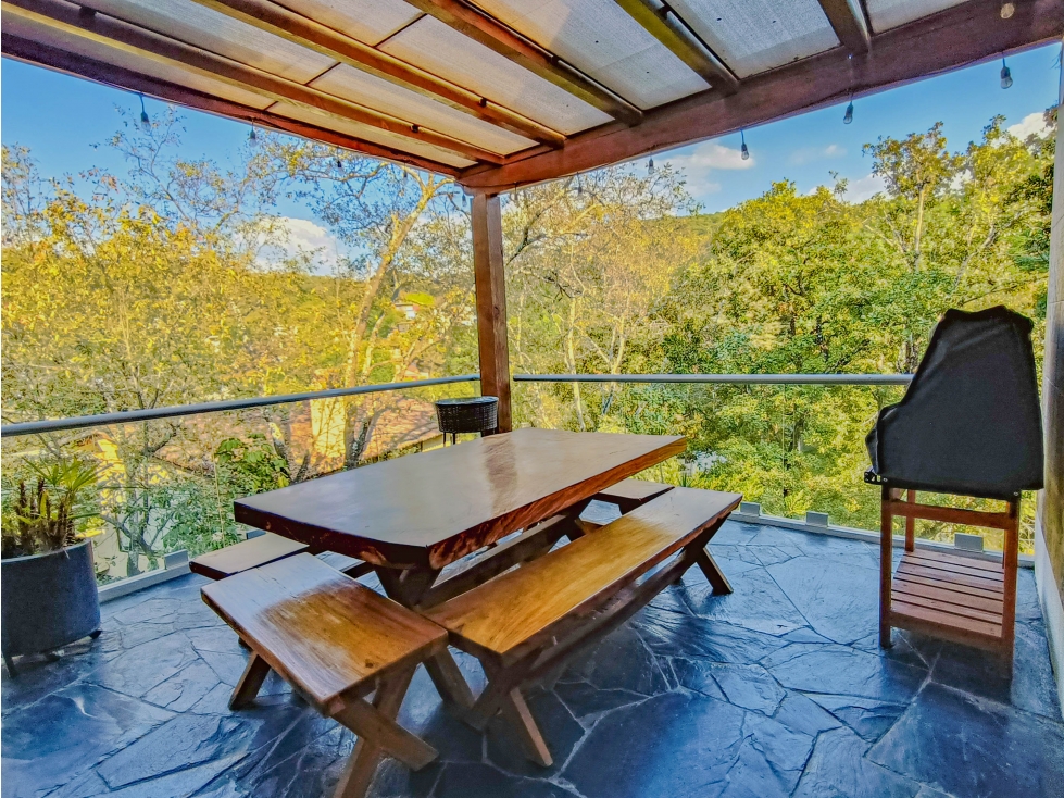 CASA EN VENTA CONDOMINIO, EN VALLE DE BRAVO