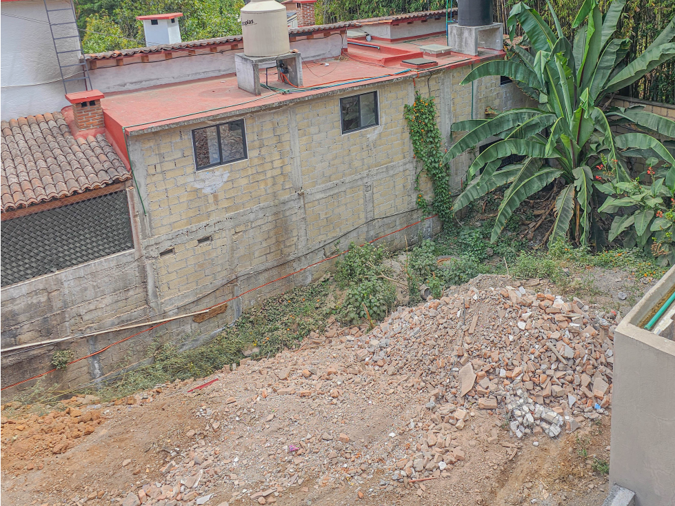 LOTE EN VENTA CON EXCELENTE UBICACION CERCA DE AVANDARO — foto 4