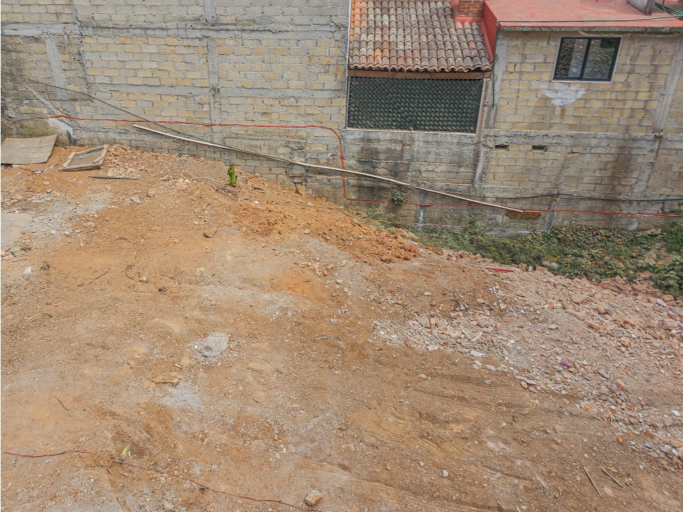 LOTE EN VENTA CON EXCELENTE UBICACION CERCA DE AVANDARO — foto 3