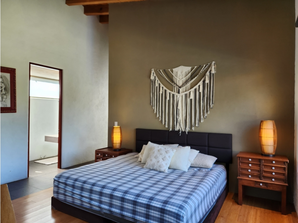 CASA EN VENTA Y RENTA EN ZONA RESIDENCIAL DE AVÁNDARO, VALLE DE BRAVO — foto 4