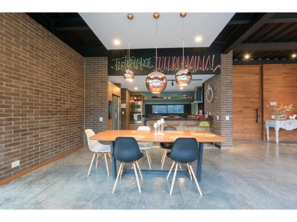 VENTA DE CASA EN LOMA EL ESCOBERO PARTE BAJA, ENVIGADO, UNIDAD CERRADA — foto 4