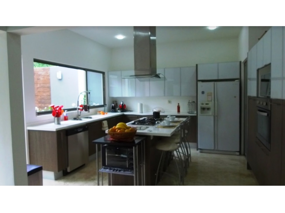 CASA EN VENTA EN LOMAS DE ANGELOPOLIS PARQUE VICTORIA — foto 2