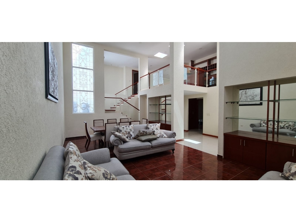 CASA EN RENTA EN LOMAS DE ANGELÓPOLIS 333 SIN MUEBLES - 2