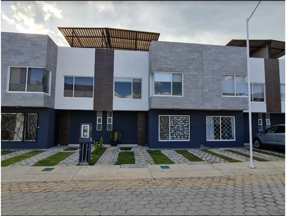 VENTA DE CASA ATRAS DE PLAZA SAN DIEGO CERCA DE PERIFÉRICO - 1