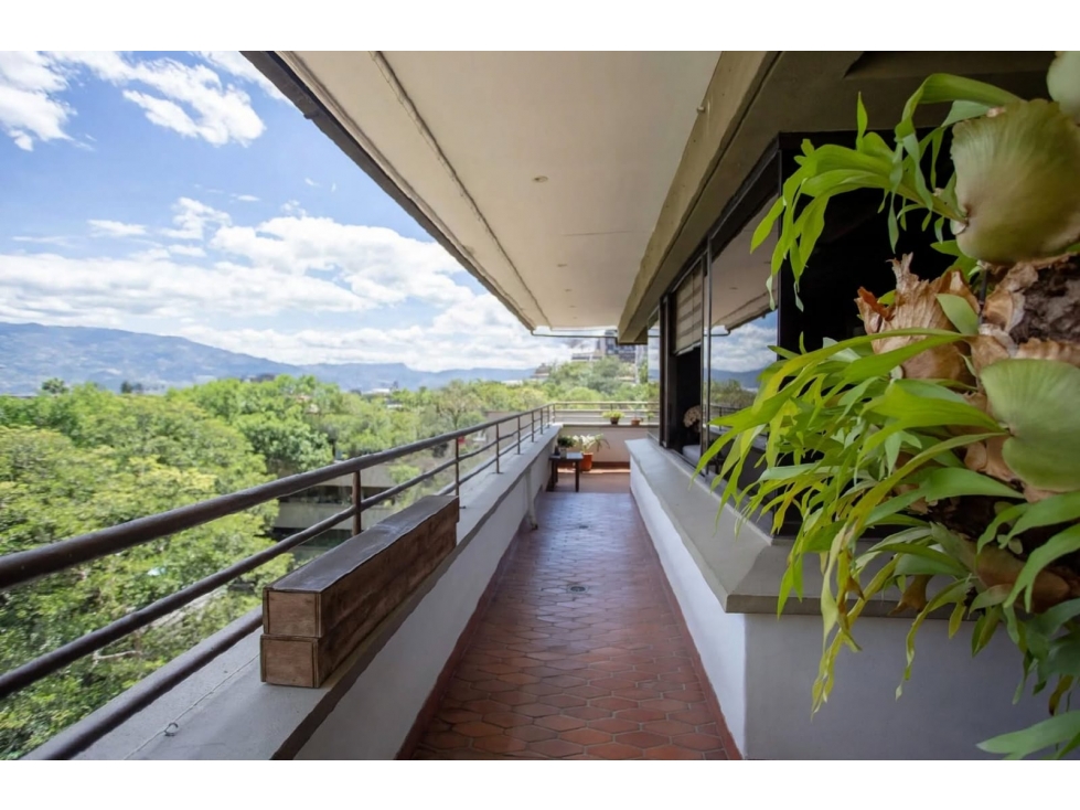 Venta de apartamento dúplex de gran formato en el Poblado La Florida — foto 2