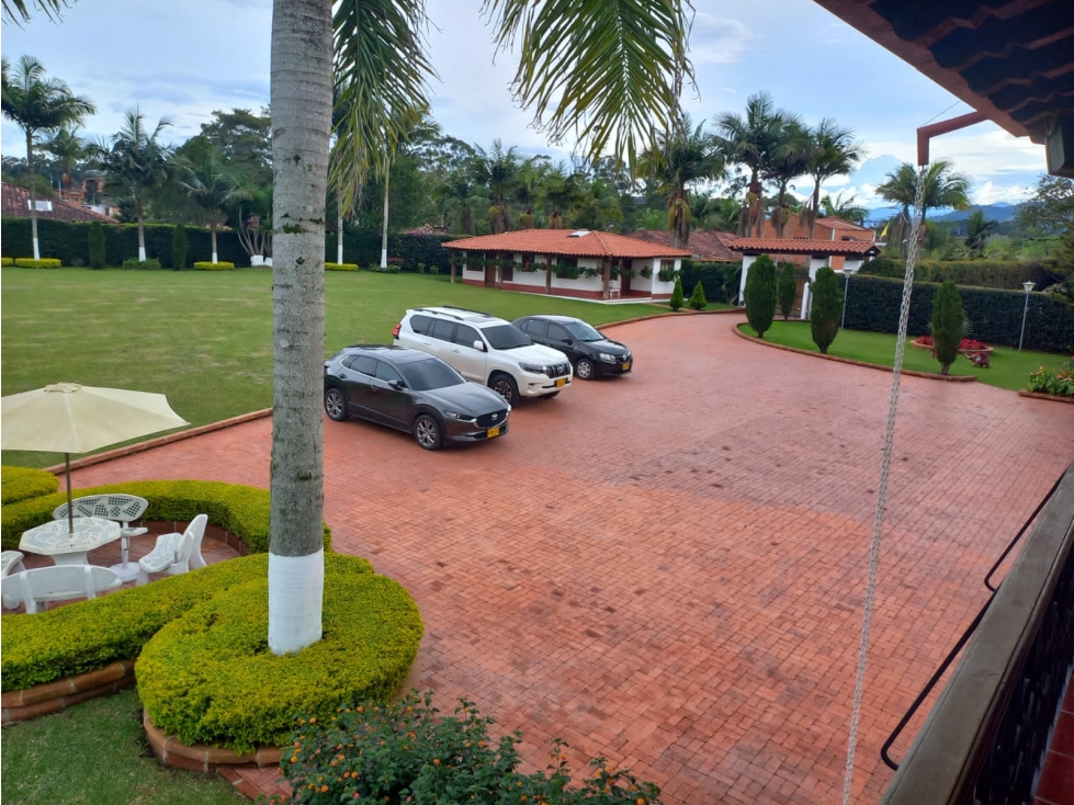 Hermosa finca en Llano Grande sector Chocolin — foto 2
