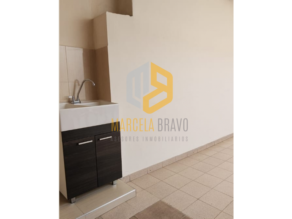 EXCELENTE PROPIEDAD EN VENTA CERCA AL CENTRO DE LA CIUDAD.MB - 5