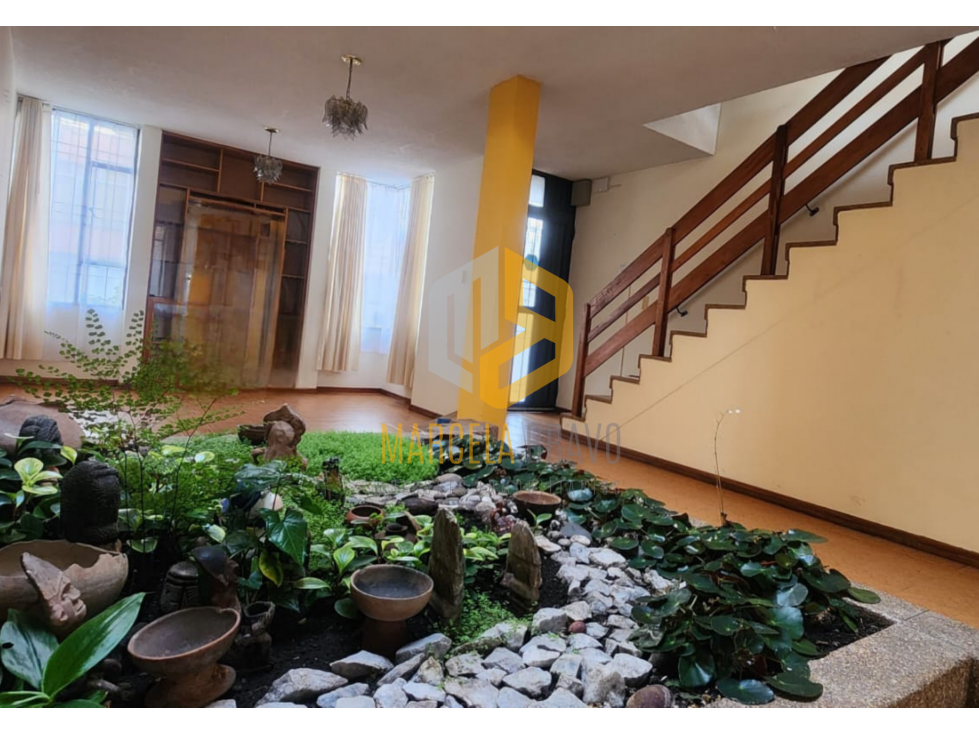 EXCLUSIVA CASA EN VENTA BARRIO LA COLINA.MB - 3