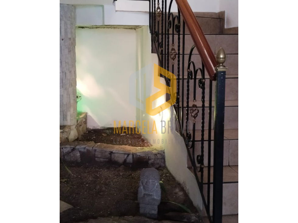 ESPECTACULAR CASA EN VENTA SECTOR HOSPITAL CIVIL.SC. - 4
