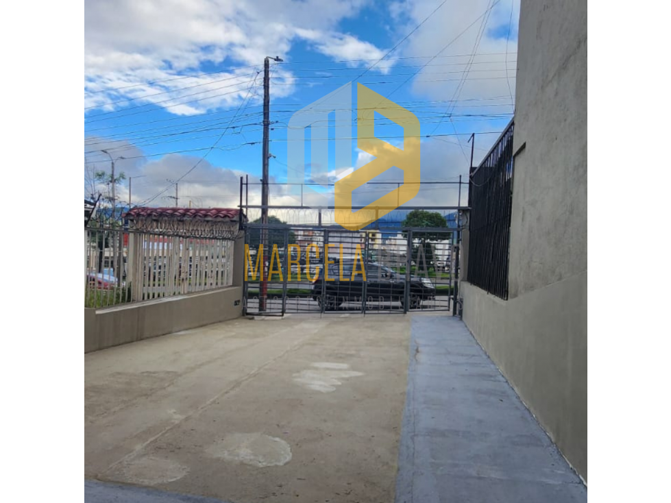 MAGNIFICA CASA EN ARRIENDO SOBRE LA AVENIDA PANAMERICANA .MB — foto 2