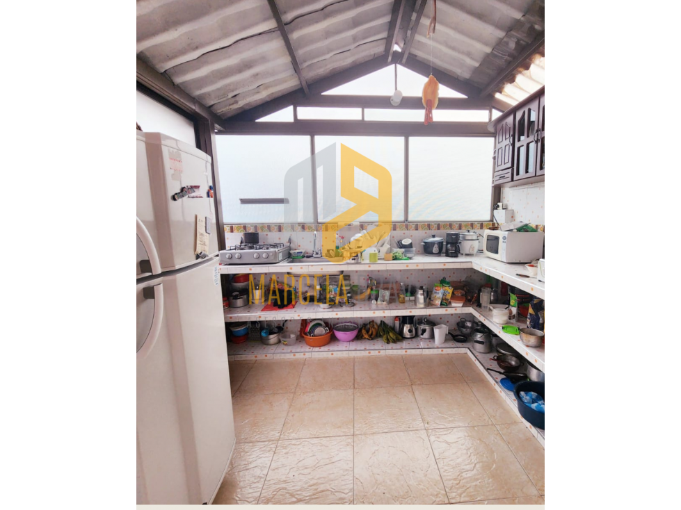 Se vende Casa Esquinera en Altos de La Colina, Pasto - RR - 4