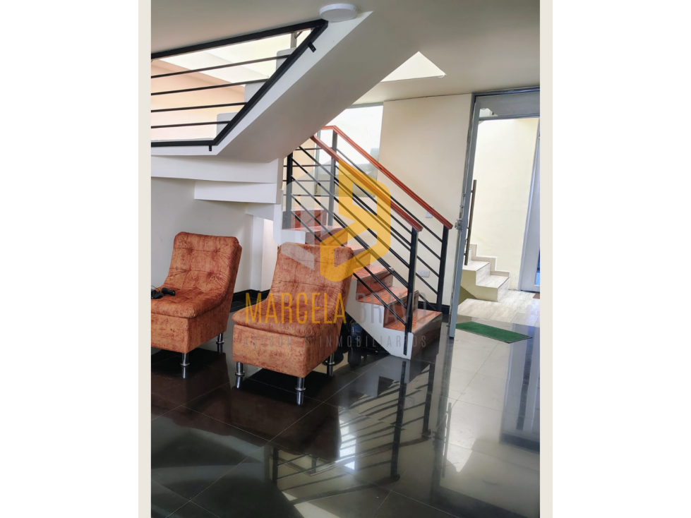 SE VENDE HERMOSO APARTAMENTO DUPLEX SECTOR DE SANTA BÁRBARA .SC