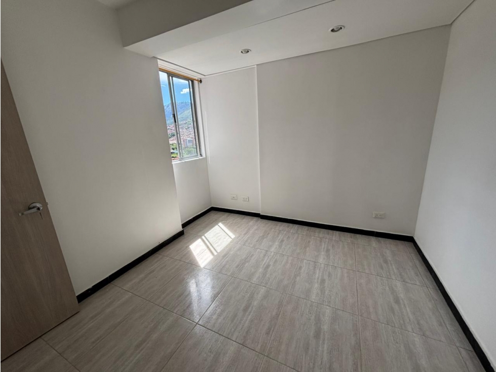 Apartamento en venta en Niquia Bello — foto 4