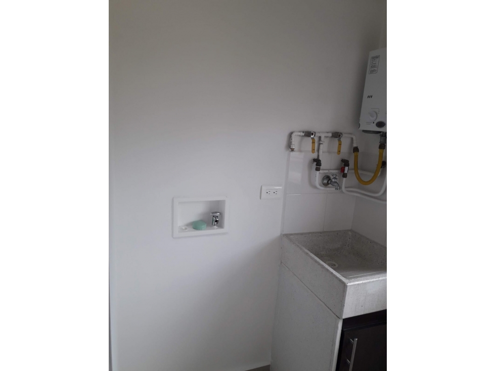 Apartamento en venta o arriendo en La Doctora Sabaneta — foto 5