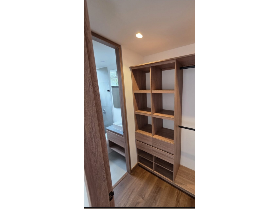 Apartamento en arriendo en Loma de las brujas Envigado — foto 5