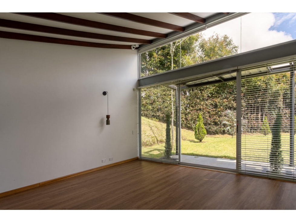 Casa Campestre en venta o Arriendo en Loma del Escobero Envigado — foto 5