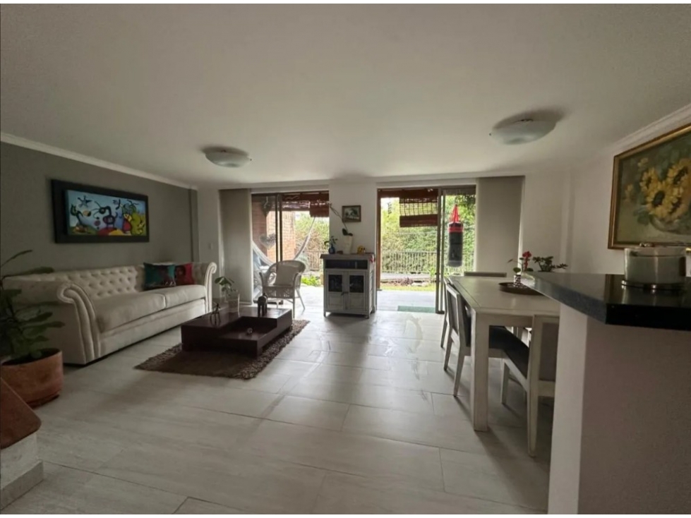Casa Unifamiliar en venta en Loma Del Escobero Envigado