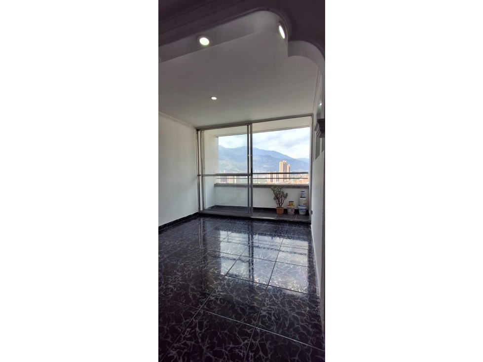 Apartamento en venta en Madera Bello