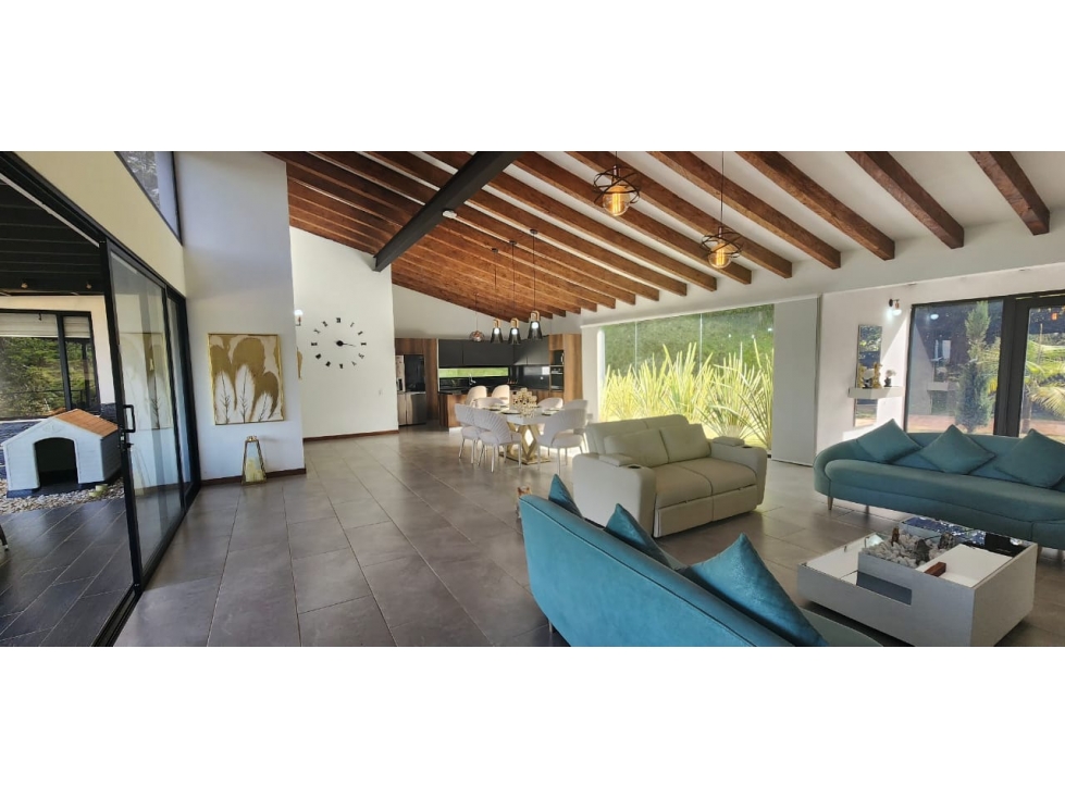 Casa campestre en venta en el Carmen del Viboral — foto 4
