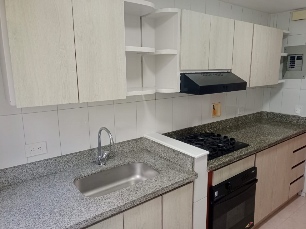 Apartamento en Arriendo en El Poblado Medellín — foto 2