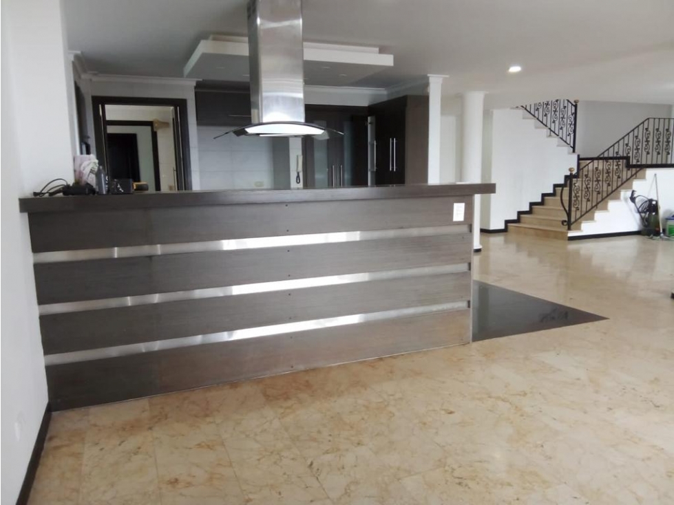 Casa unifamiliar en venta en el Poblado los Balsos Medellín — foto 3