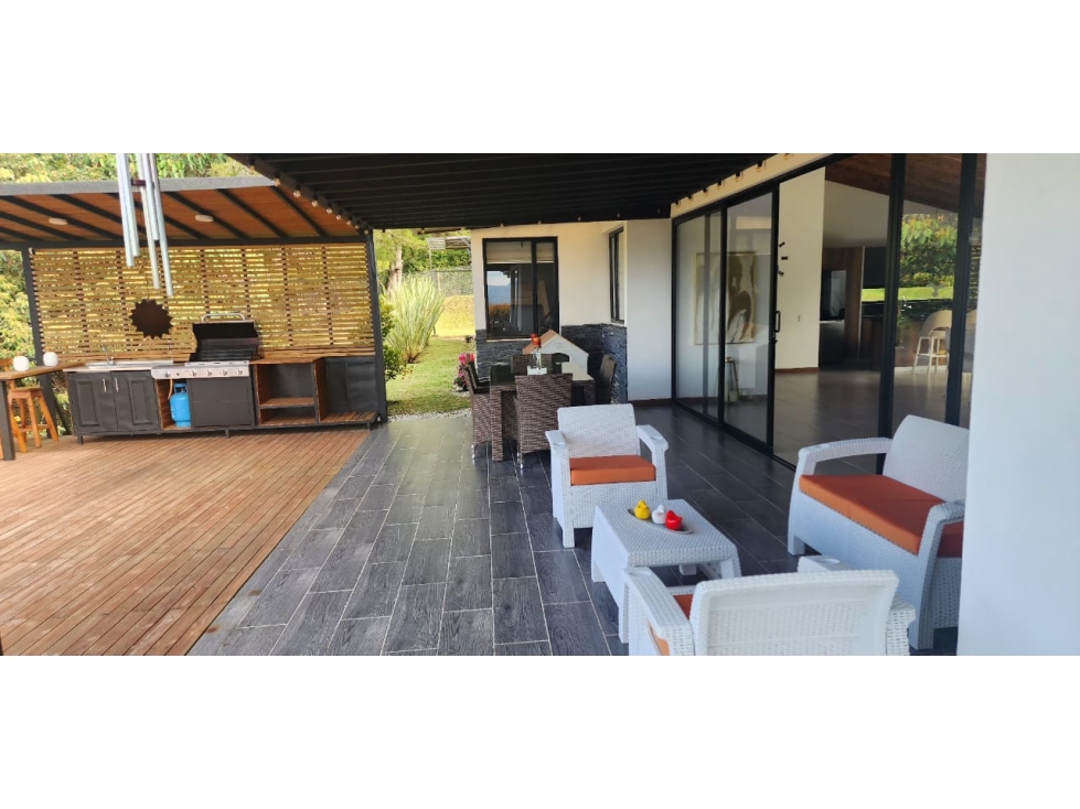 Casa campestre en venta en el Carmen del Viboral — foto 6