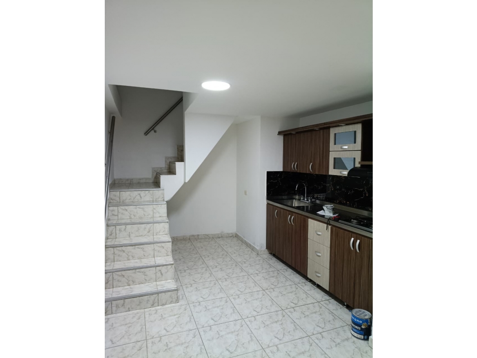 Apartamento Duplex en venta cerca al Parque de Bello — foto 2