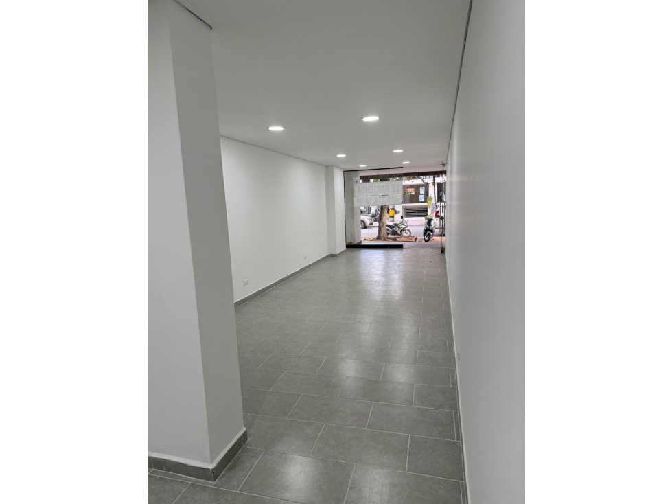 Local en arriendo en Laureles Medellín — foto 2