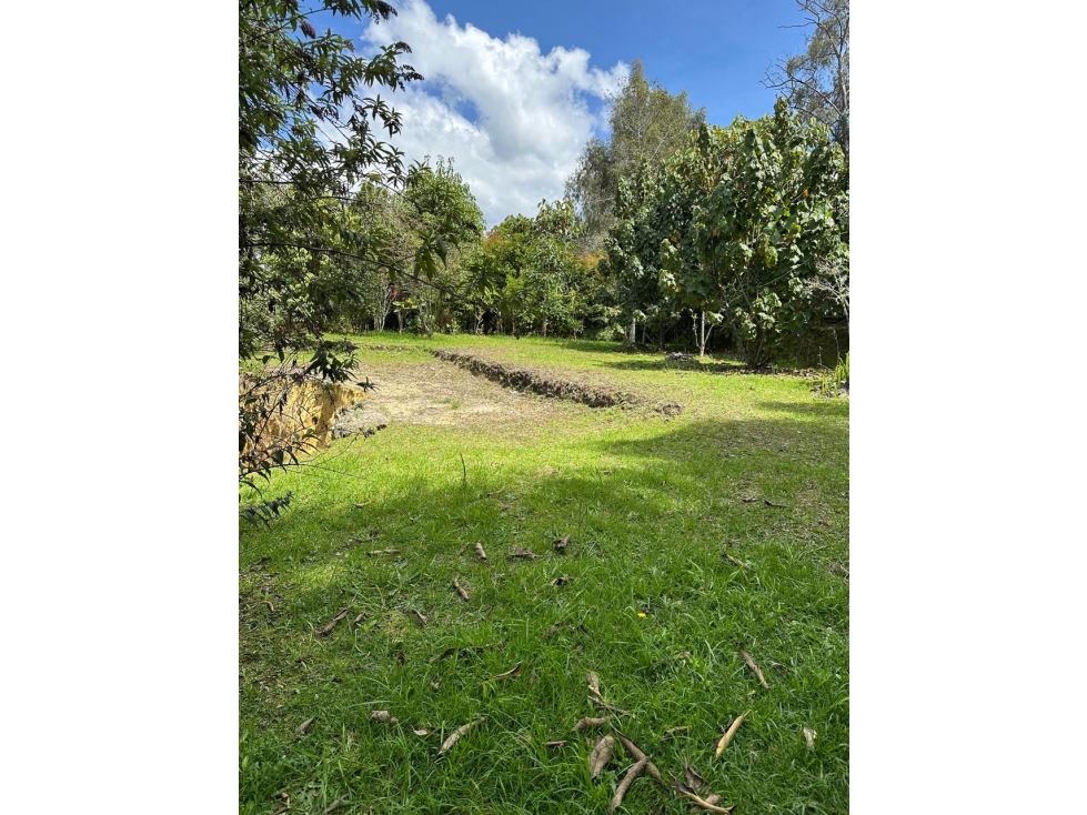 Lote en venta en Altos de Palmas Envigado