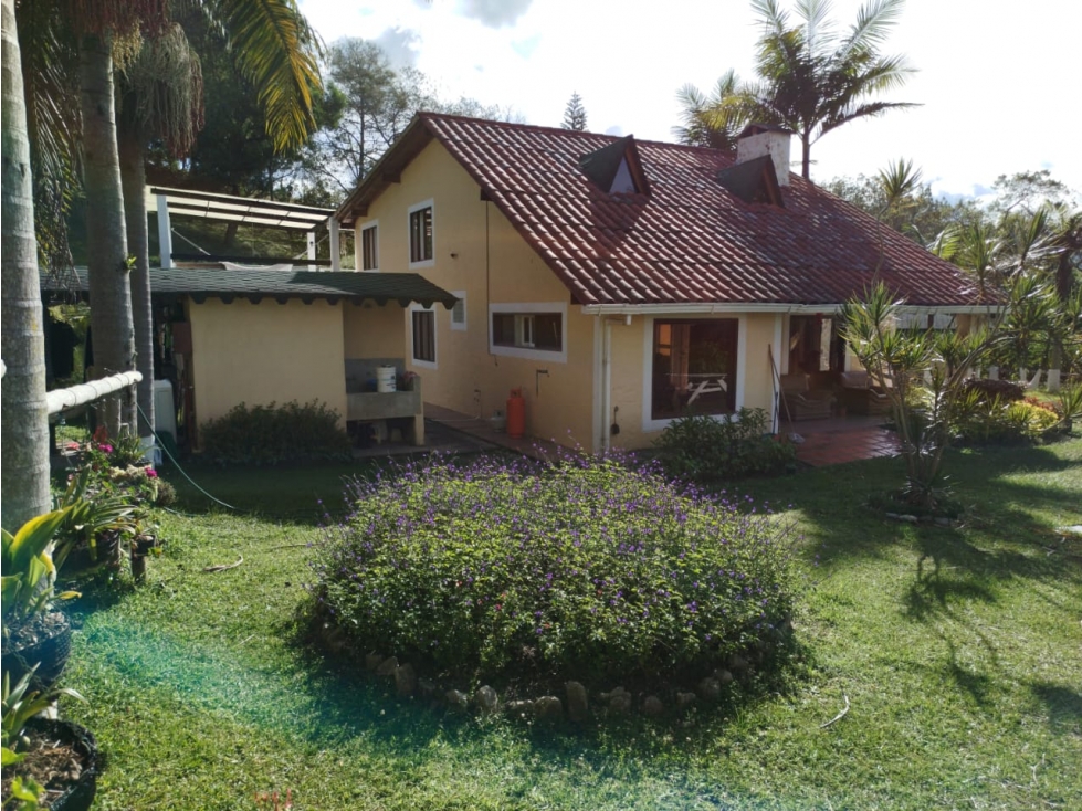 Casa finca en venta en Guarne - 2
