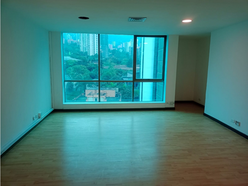 Oficina en Arriendo En El Poblado Medellín — foto 3