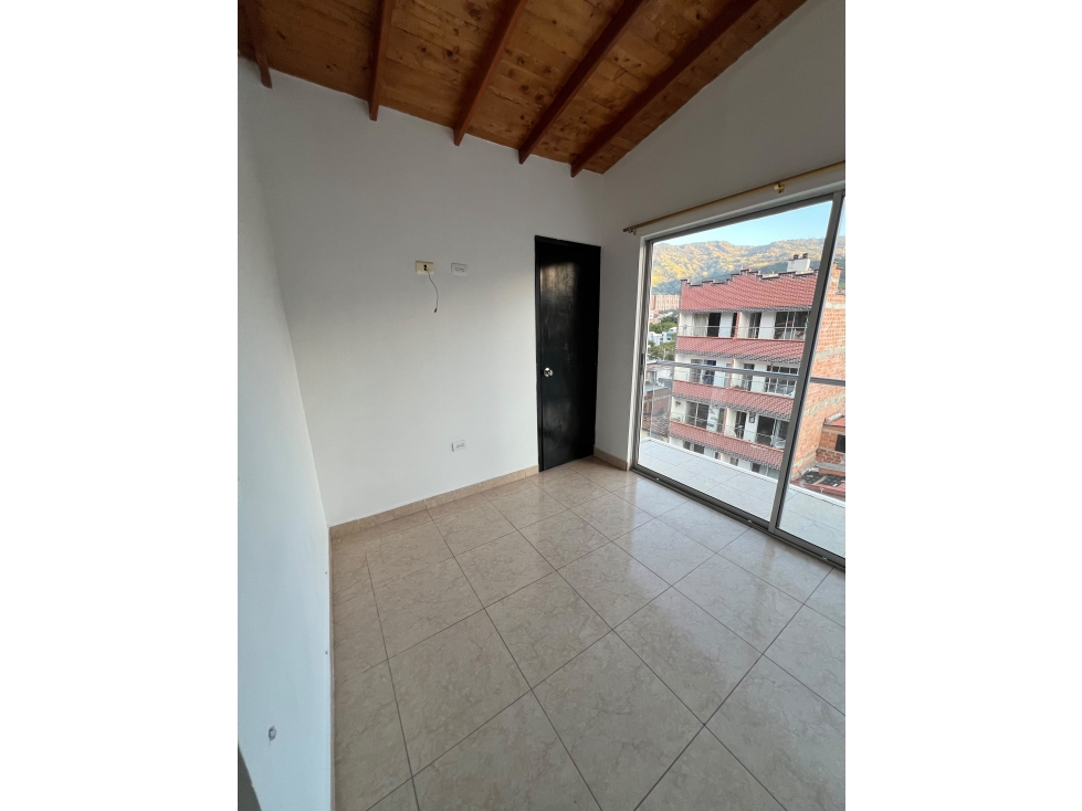 Apartamento en venta en Niquia Bello — foto 5