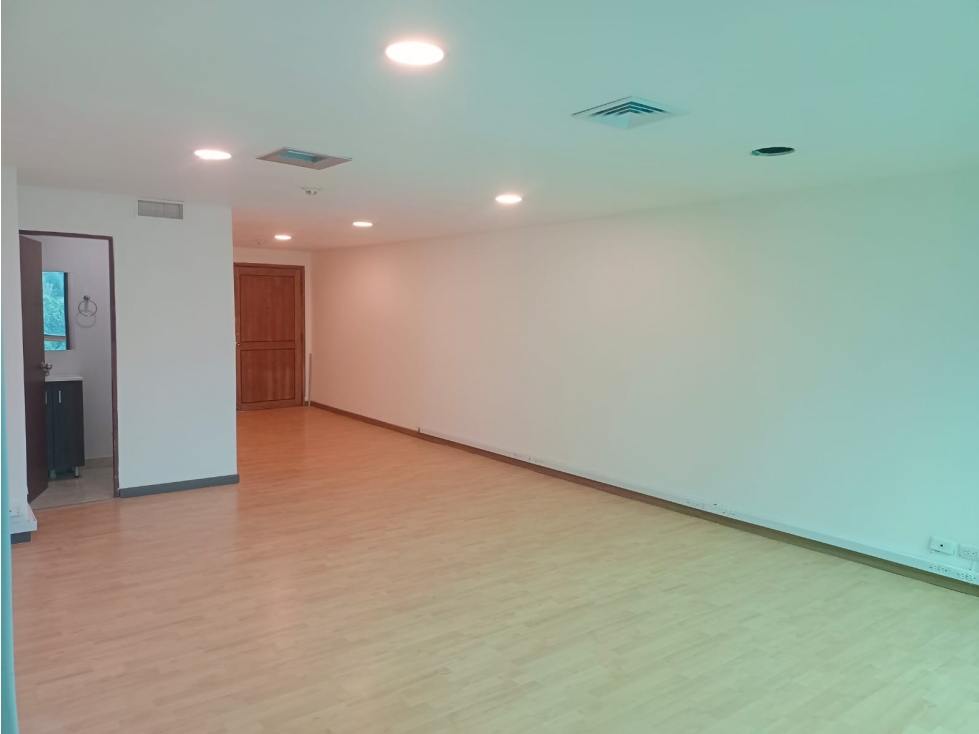 Oficina en Arriendo En El Poblado Medellín — foto 4