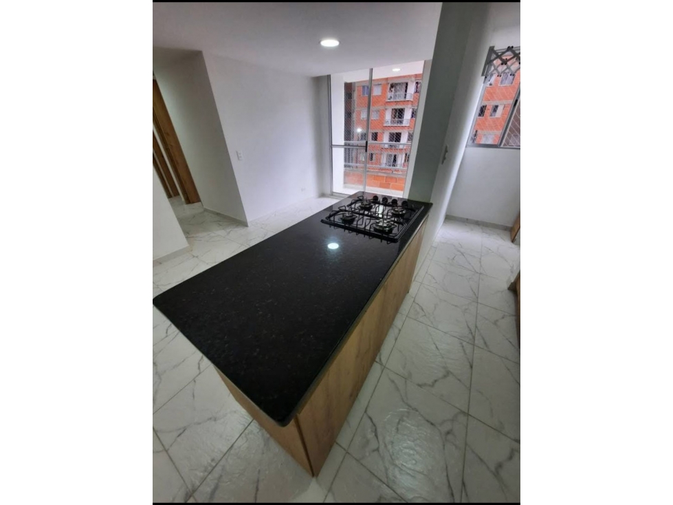Apartamento en venta Loma de San Jose Sabaneta — foto 2