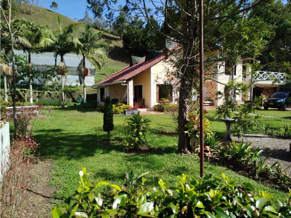 Casa finca en venta en Guarne - 3