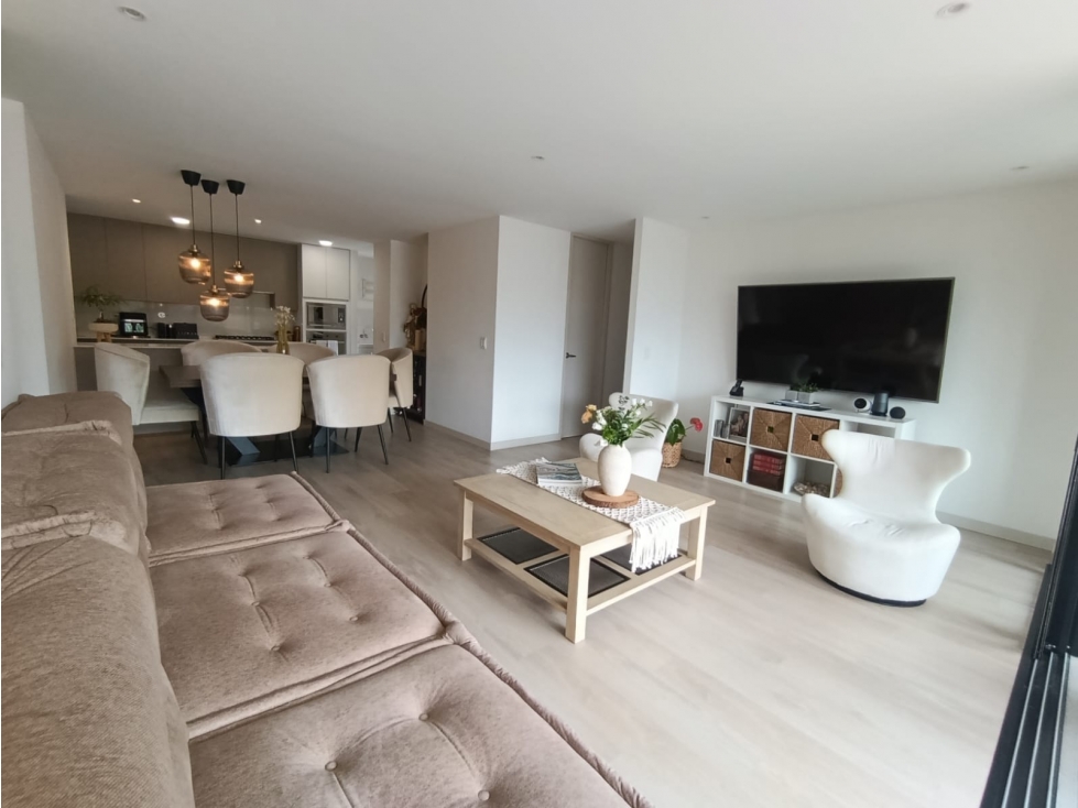 Apartamento en venta en Cumbres Envigado