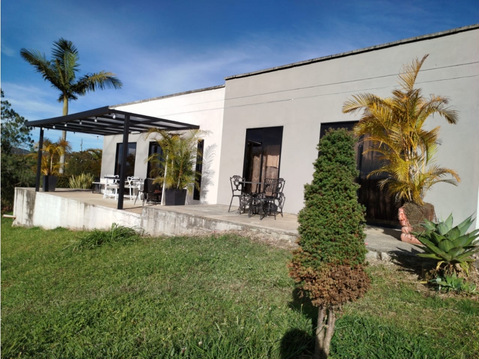 Casa Campestre en venta en Guarne Antioquia - 1