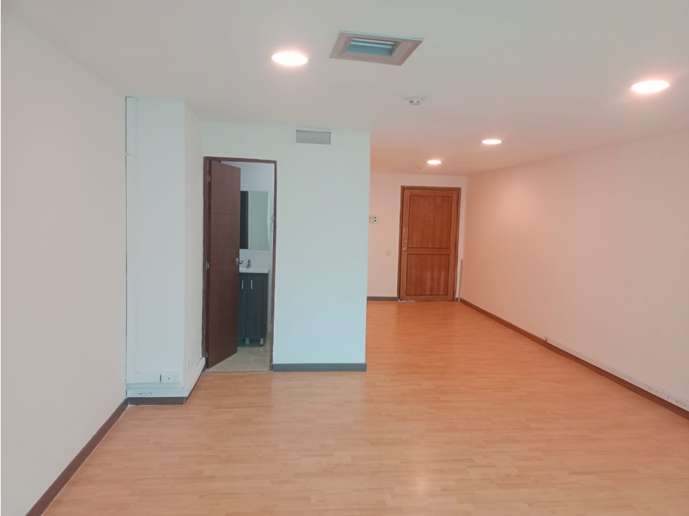 Oficina en Arriendo En El Poblado Medellín — foto 5
