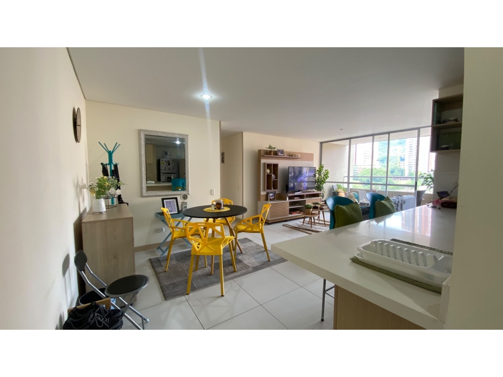 Apartamento en venta en Loma de San Jose Sabaneta — foto 2