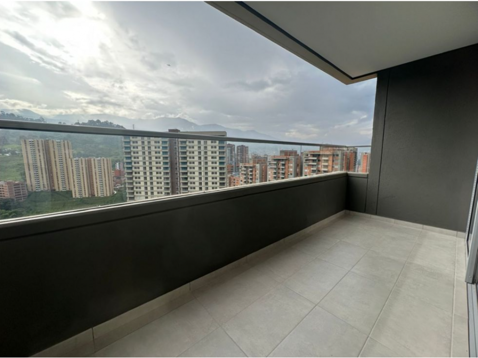 Apartamento en venta en Loma de San Jose Sabaneta — foto 6