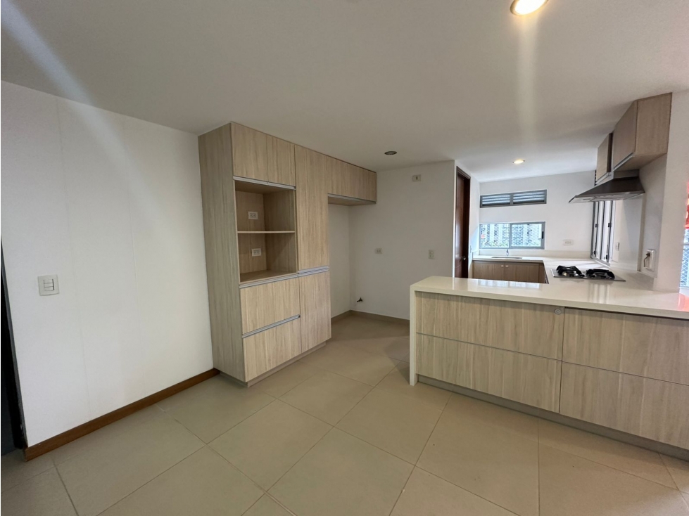 Apartamento en venta en Loma De Las Brujas Envigado — foto 2